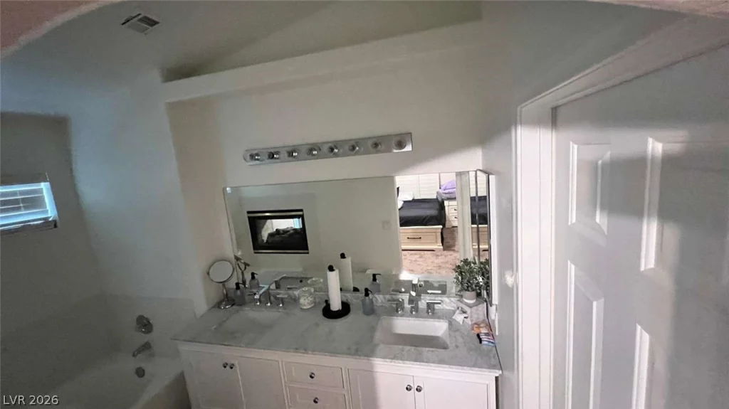 2111 Akamine, North Las Vegas, NV 89031