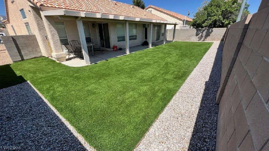 2111 Akamine, North Las Vegas, NV 89031