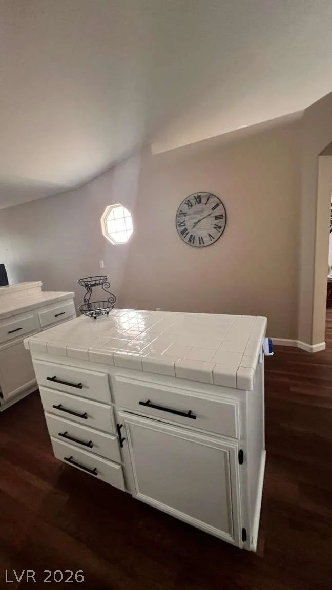 2111 Akamine, North Las Vegas, NV 89031