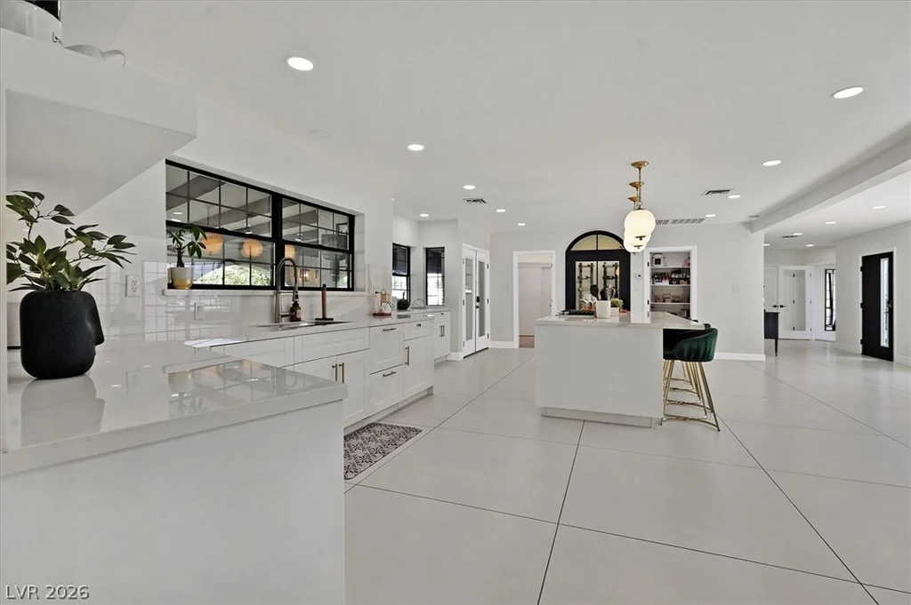5775 Darby, Las Vegas, NV 89146