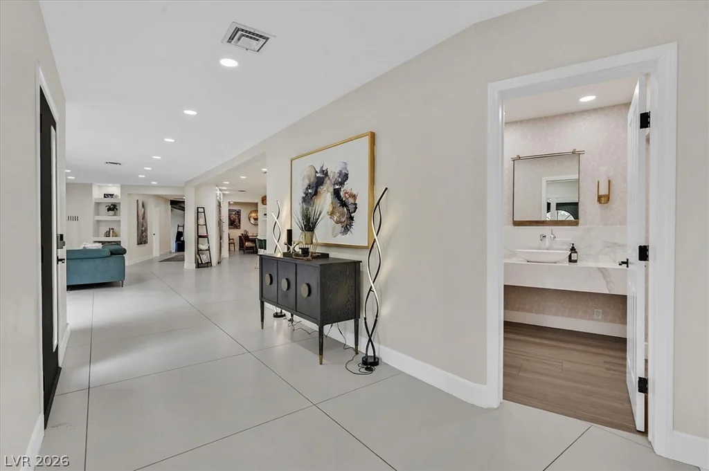 5775 Darby, Las Vegas, NV 89146