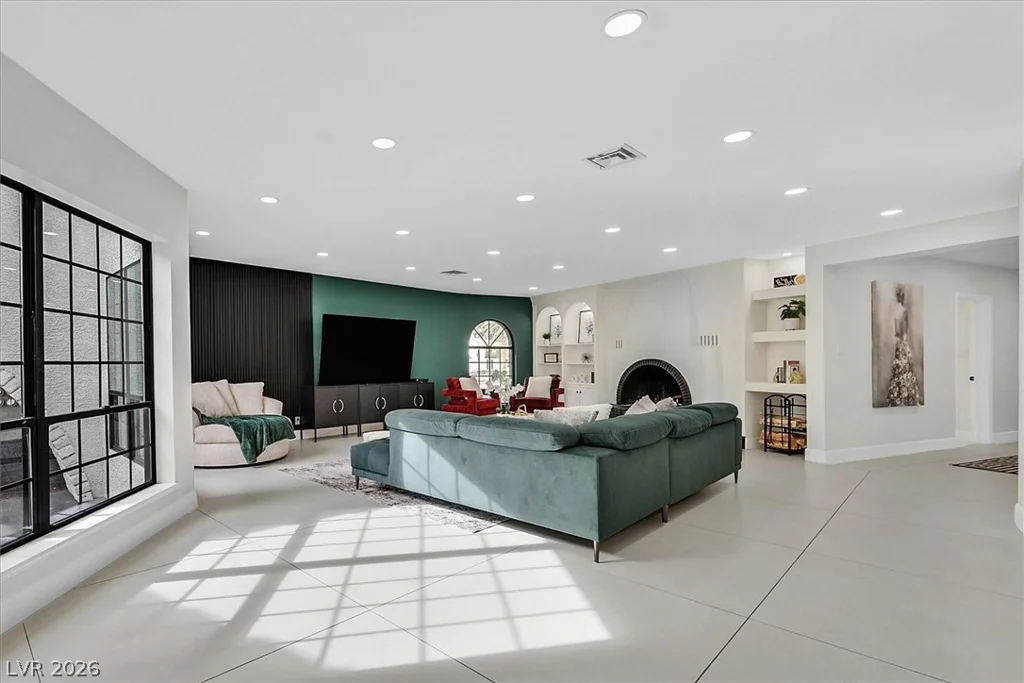 5775 Darby, Las Vegas, NV 89146