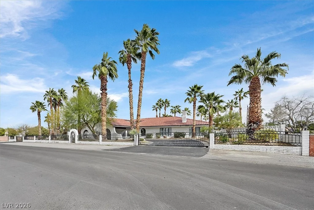 5775 Darby, Las Vegas, NV 89146