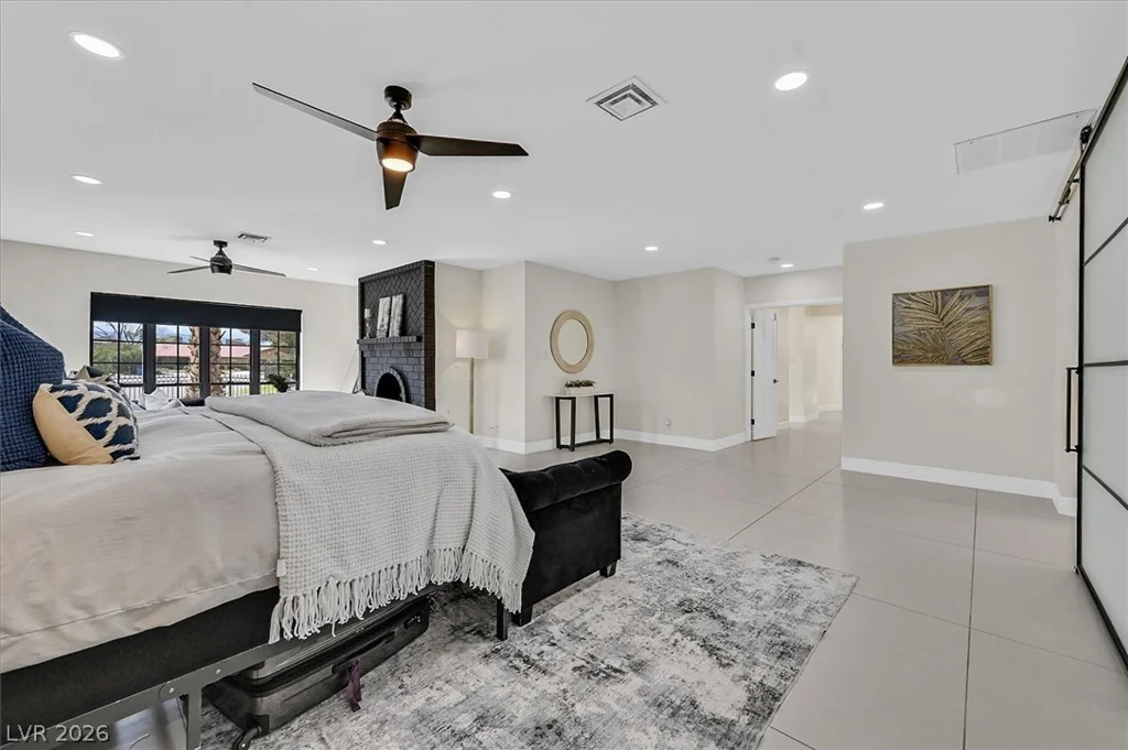 5775 Darby, Las Vegas, NV 89146