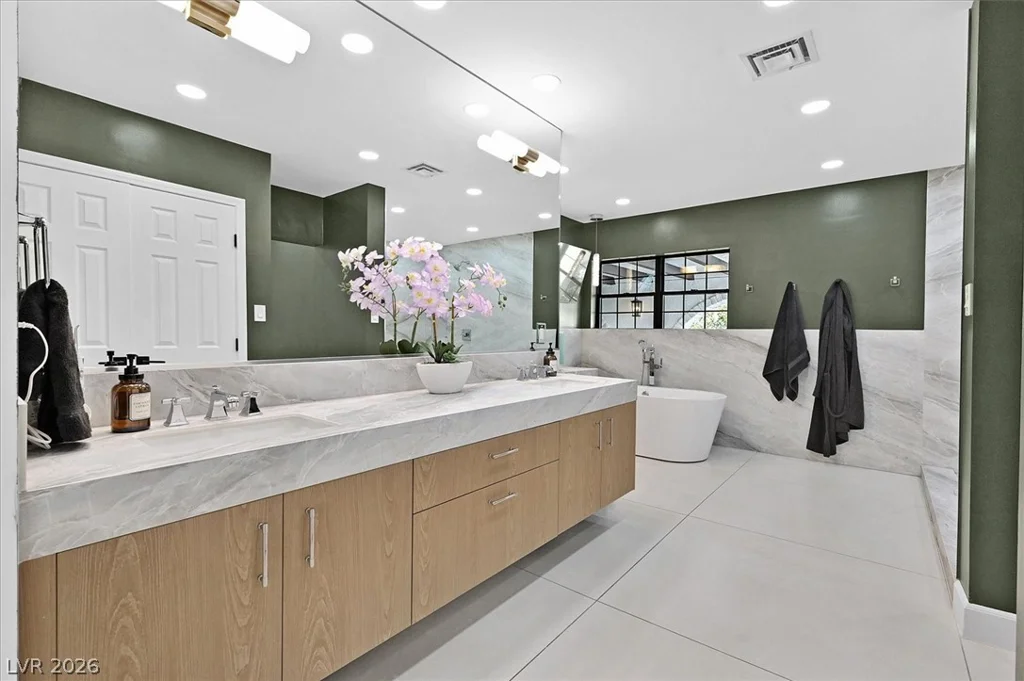 5775 Darby, Las Vegas, NV 89146