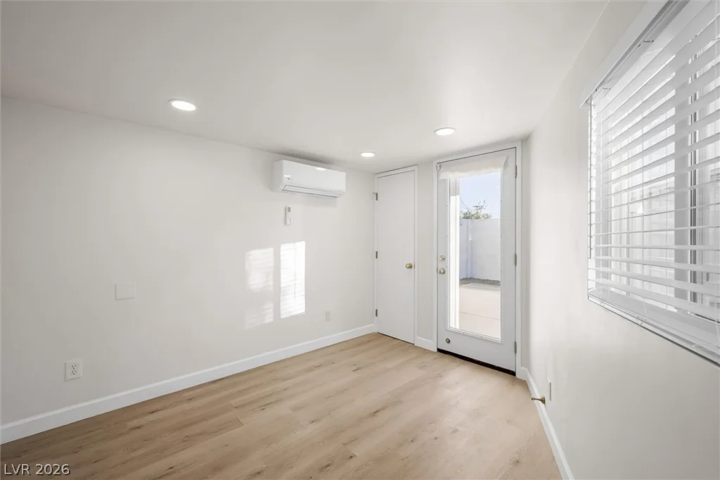 4315 Ridgedale, Las Vegas, NV 89121