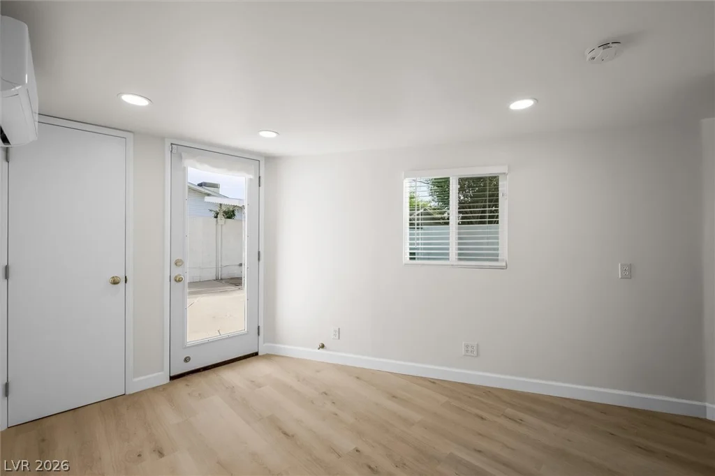 4315 Ridgedale, Las Vegas, NV 89121