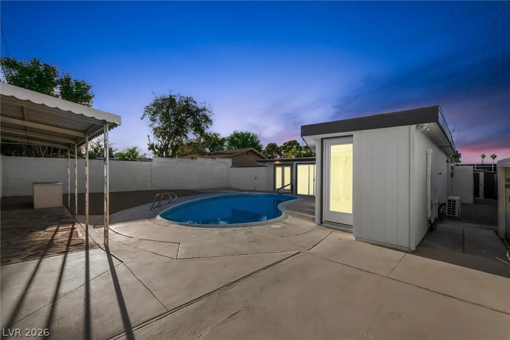 4315 Ridgedale, Las Vegas, NV 89121