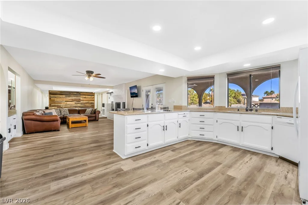 1410 Serene, Las Vegas, NV 89123