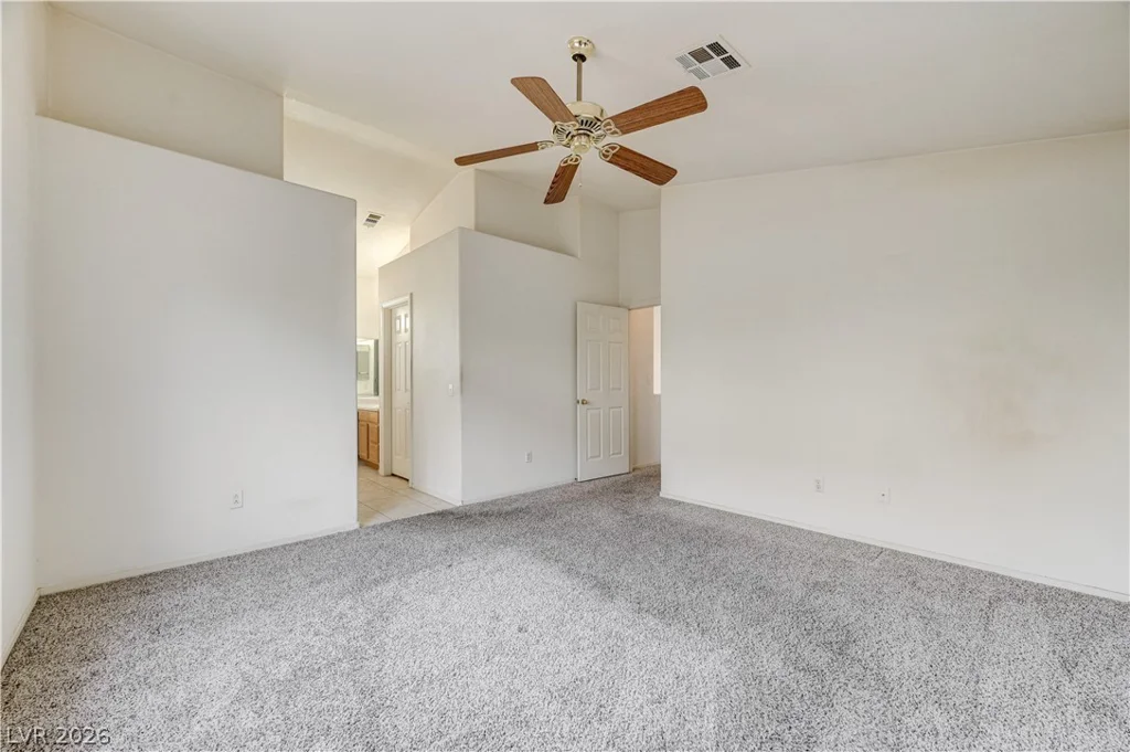 3900 Golden Glaze, Las Vegas, NV 89129