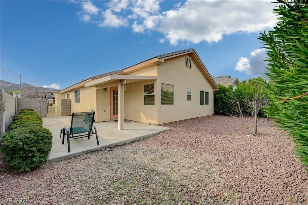 3900 Golden Glaze, Las Vegas, NV 89129