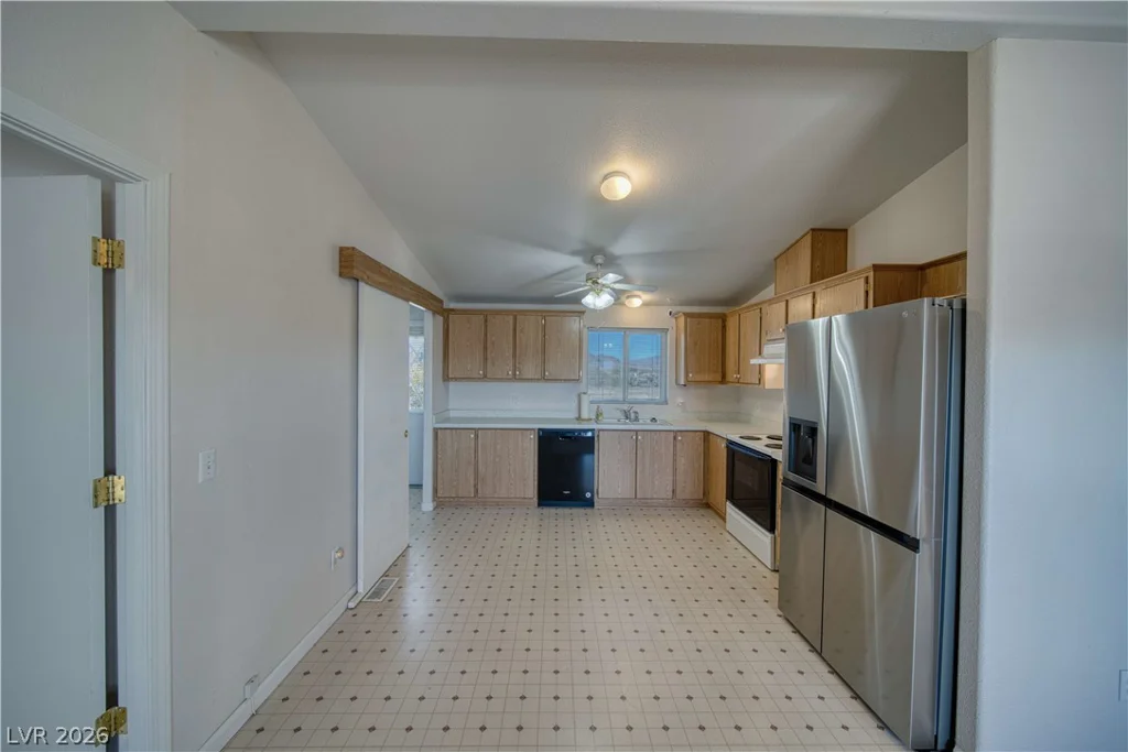 3920 Effinger, Pahrump, NV 89060