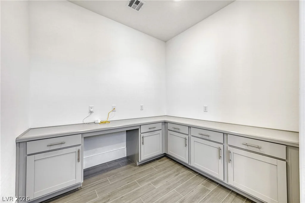 10082 Sangria Sunrise, Las Vegas, NV 89143
