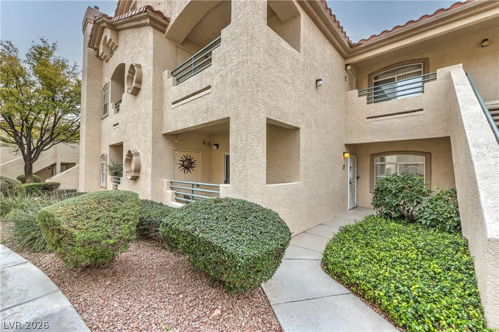 5415 Harmon, Las Vegas, NV 89103