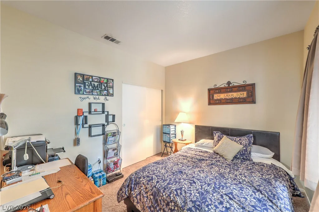 5415 Harmon, Las Vegas, NV 89103