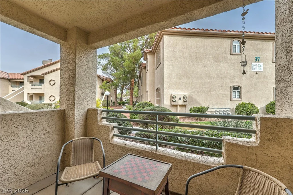 5415 Harmon, Las Vegas, NV 89103