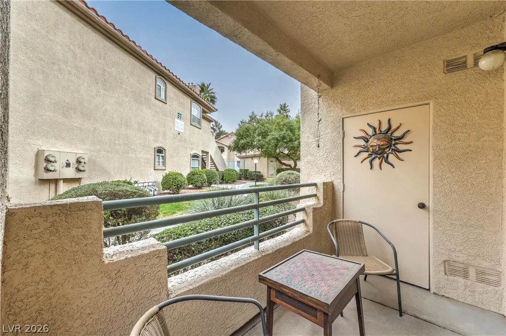 5415 Harmon, Las Vegas, NV 89103