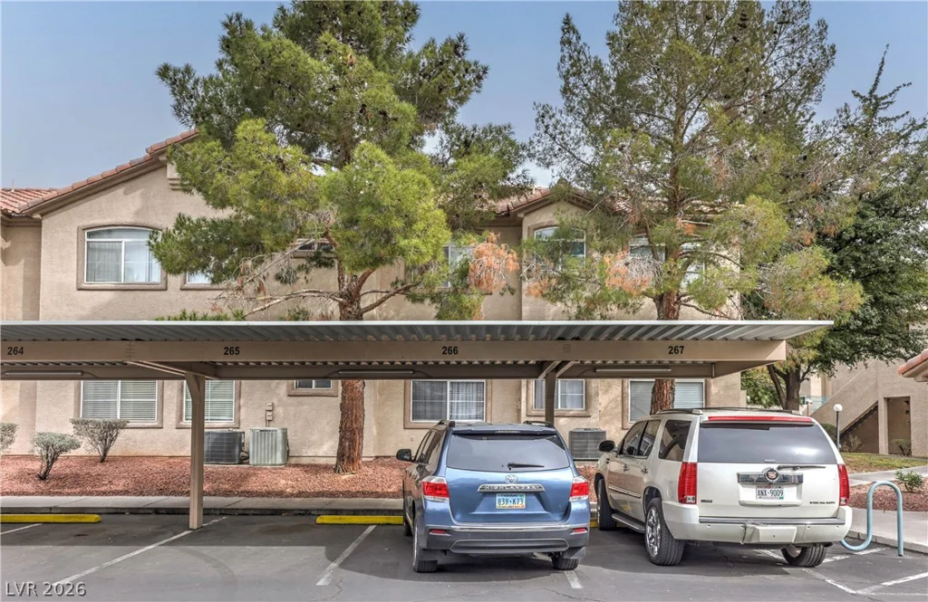 5415 Harmon, Las Vegas, NV 89103