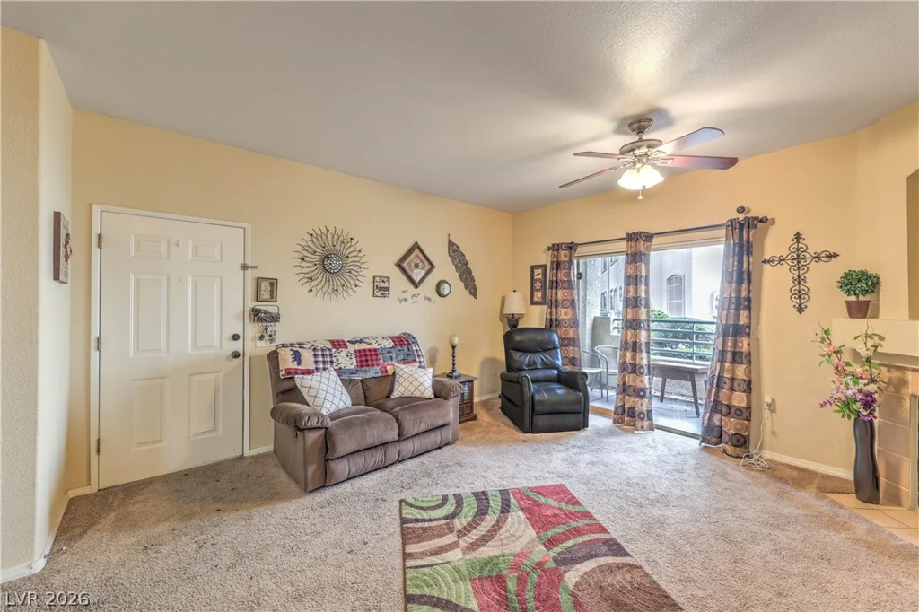 5415 Harmon, Las Vegas, NV 89103