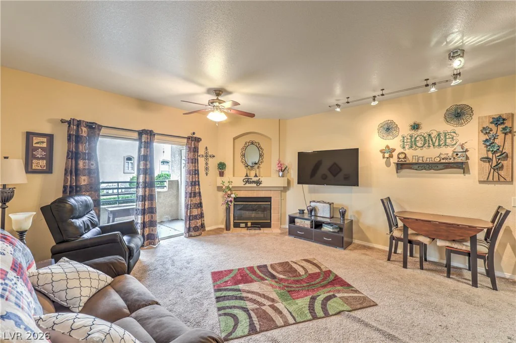 5415 Harmon, Las Vegas, NV 89103