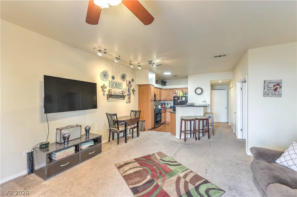 5415 Harmon, Las Vegas, NV 89103