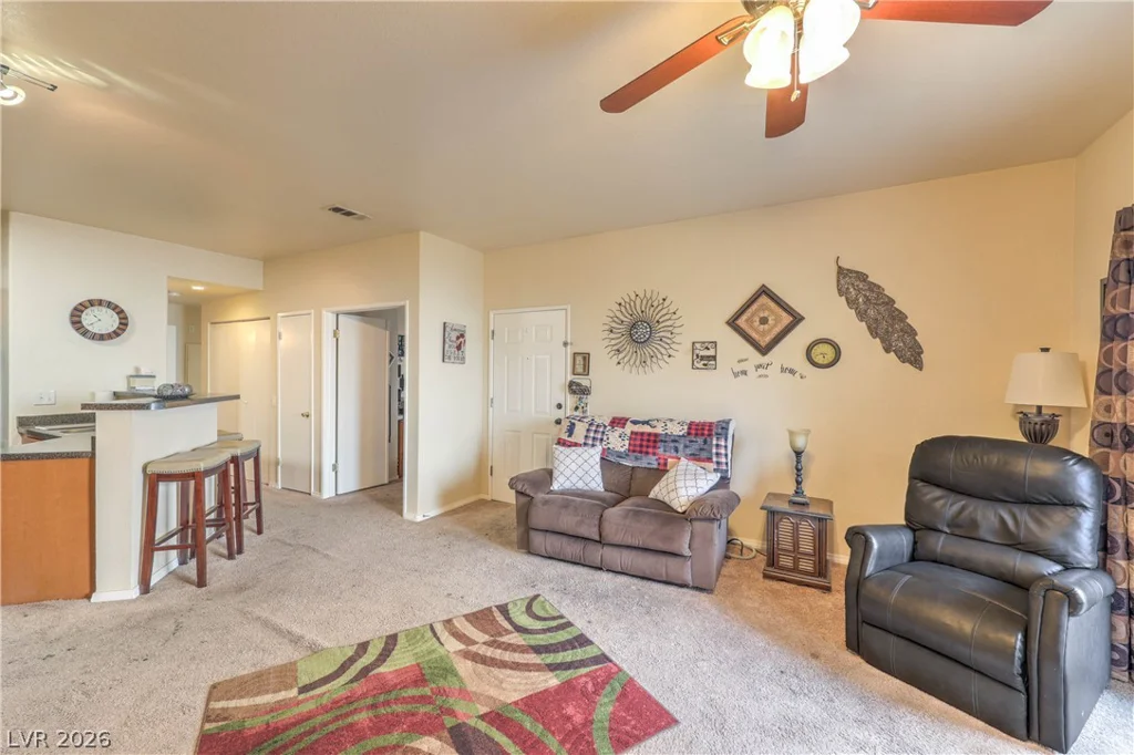 5415 Harmon, Las Vegas, NV 89103