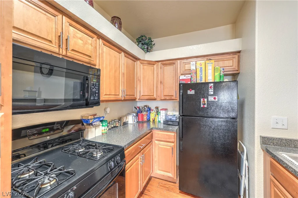 5415 Harmon, Las Vegas, NV 89103
