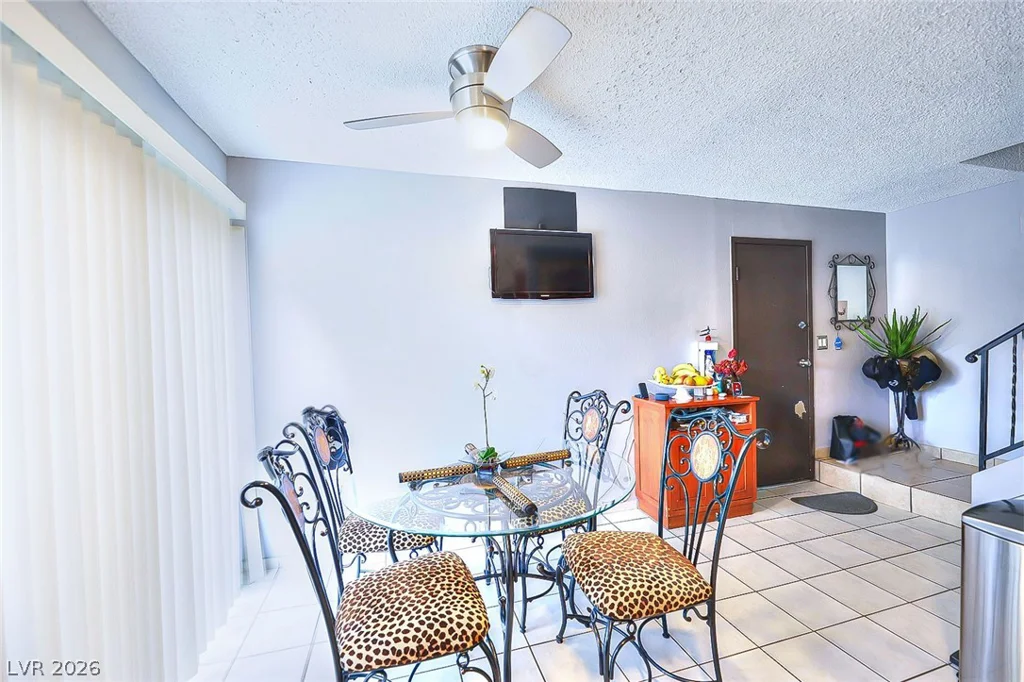1500 Hialeah, Las Vegas, NV 89119