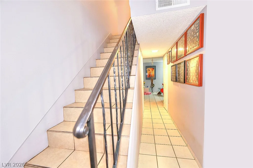 1500 Hialeah, Las Vegas, NV 89119