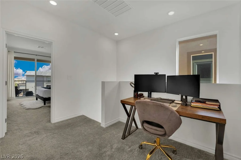 8907 Roadrunner Ravine, Las Vegas, NV 89166