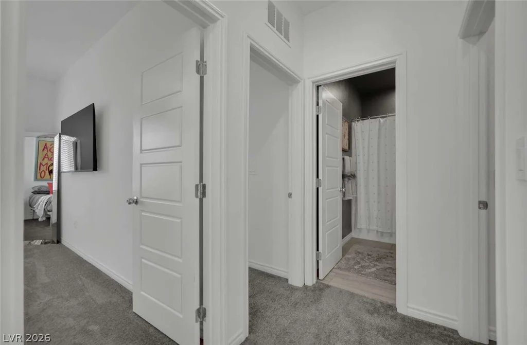 8907 Roadrunner Ravine, Las Vegas, NV 89166