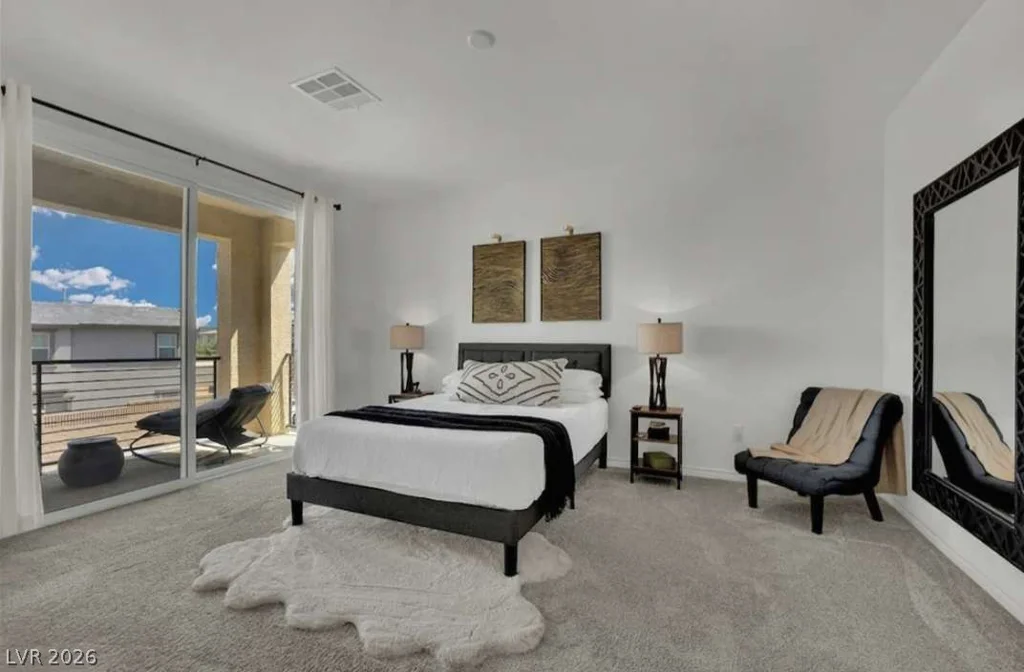 8907 Roadrunner Ravine, Las Vegas, NV 89166