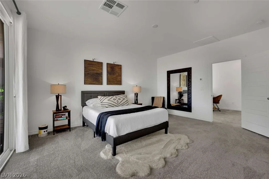 8907 Roadrunner Ravine, Las Vegas, NV 89166