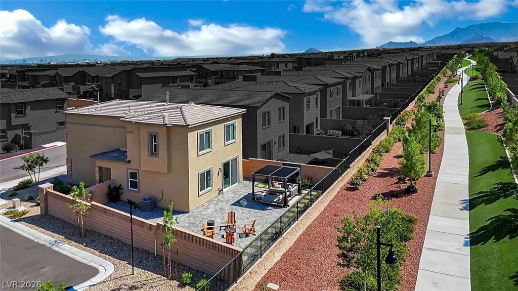 8907 Roadrunner Ravine, Las Vegas, NV 89166