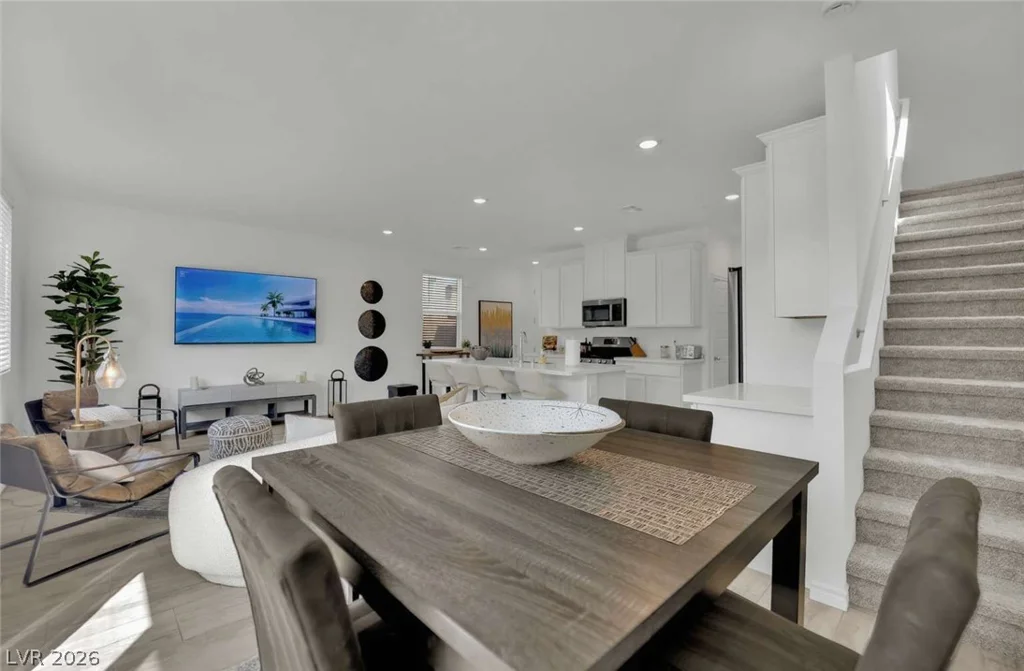 8907 Roadrunner Ravine, Las Vegas, NV 89166