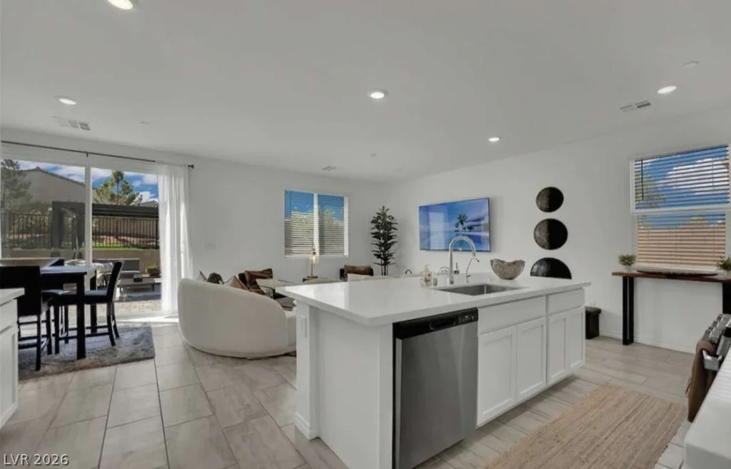 8907 Roadrunner Ravine, Las Vegas, NV 89166
