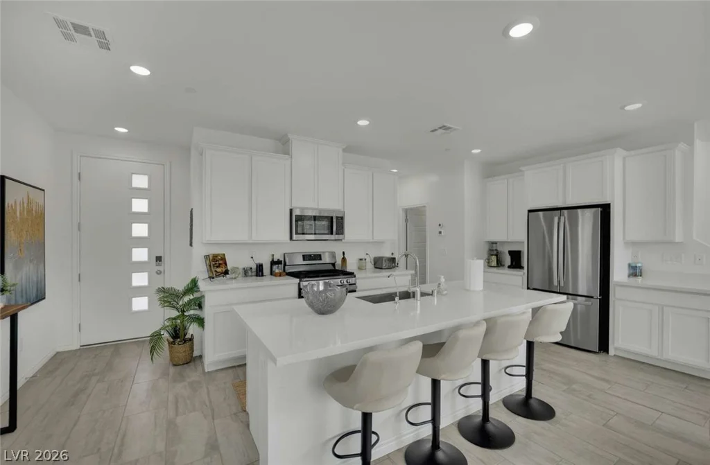 8907 Roadrunner Ravine, Las Vegas, NV 89166