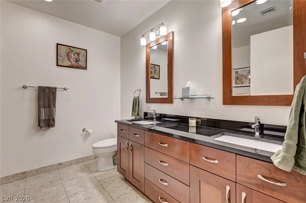 4525 Dean Martin, Las Vegas, NV 89103