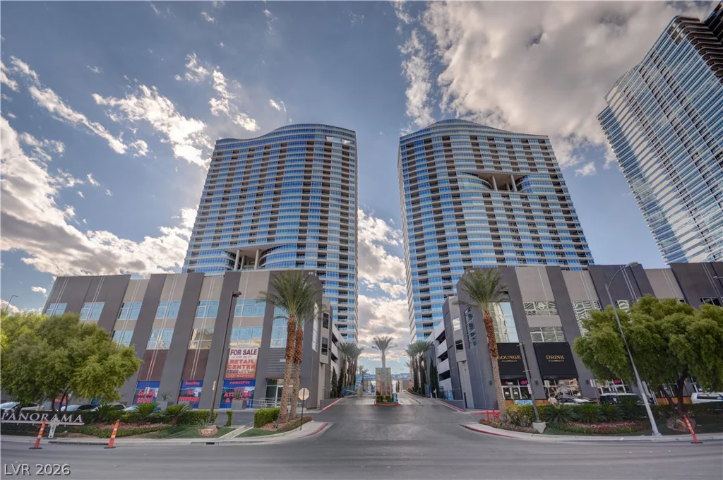 4525 Dean Martin, Las Vegas, NV 89103