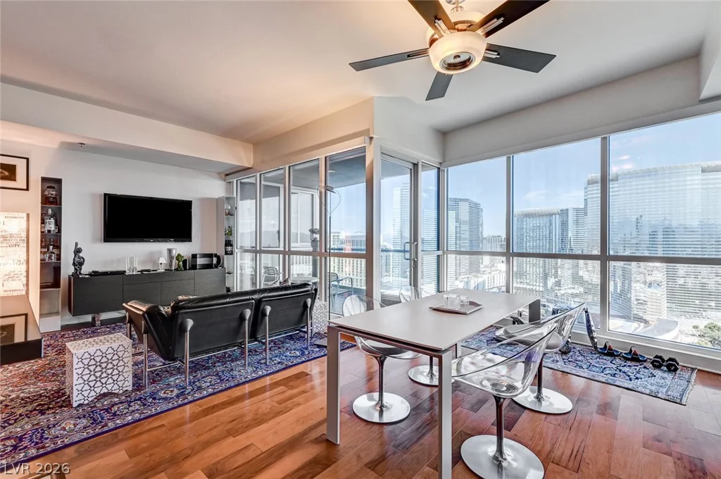 4525 Dean Martin, Las Vegas, NV 89103