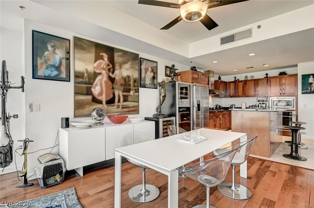4525 Dean Martin, Las Vegas, NV 89103