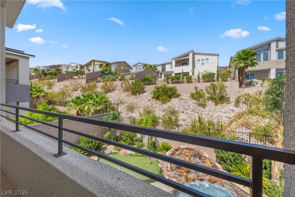 28 Vista Outlook, Henderson, NV 89011