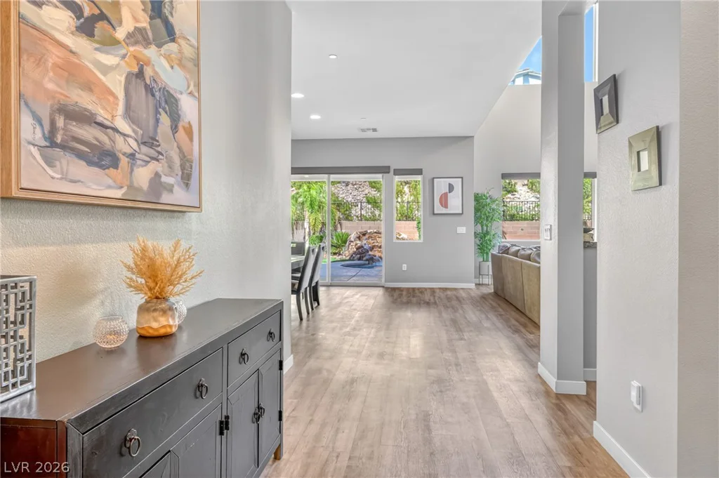 28 Vista Outlook, Henderson, NV 89011