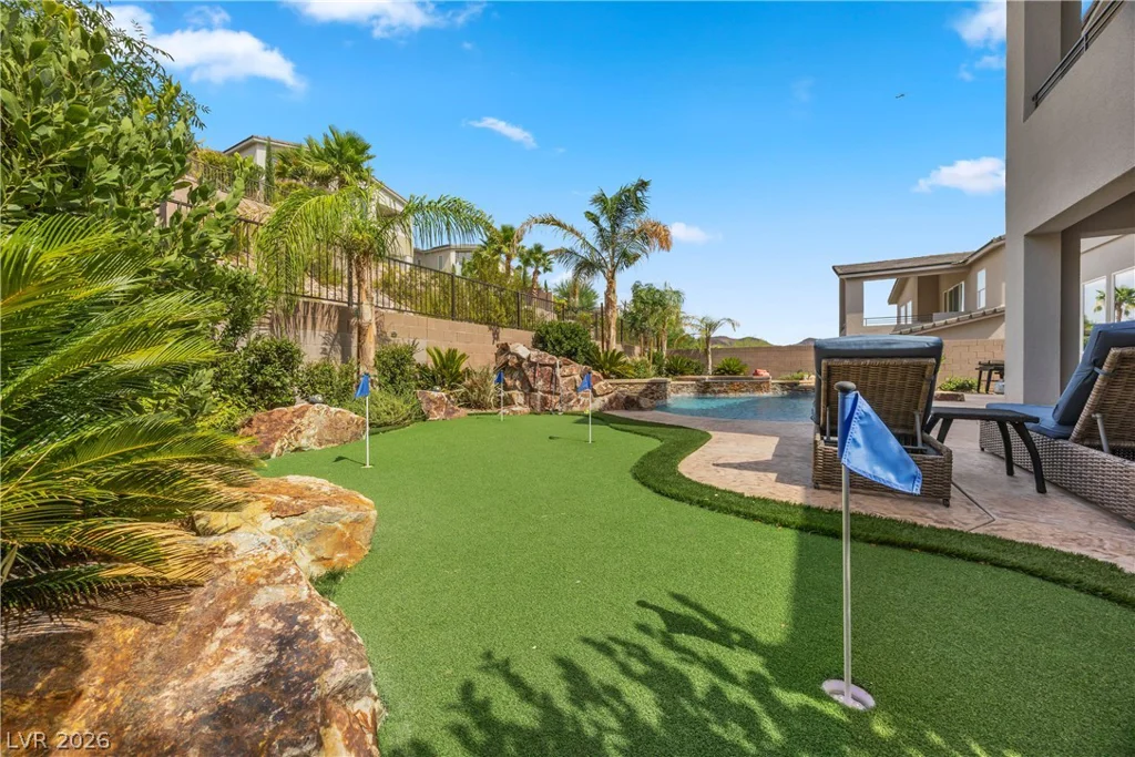 28 Vista Outlook, Henderson, NV 89011