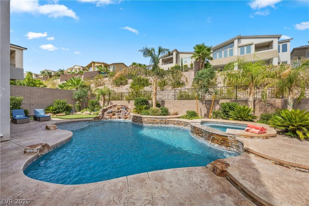 28 Vista Outlook, Henderson, NV 89011