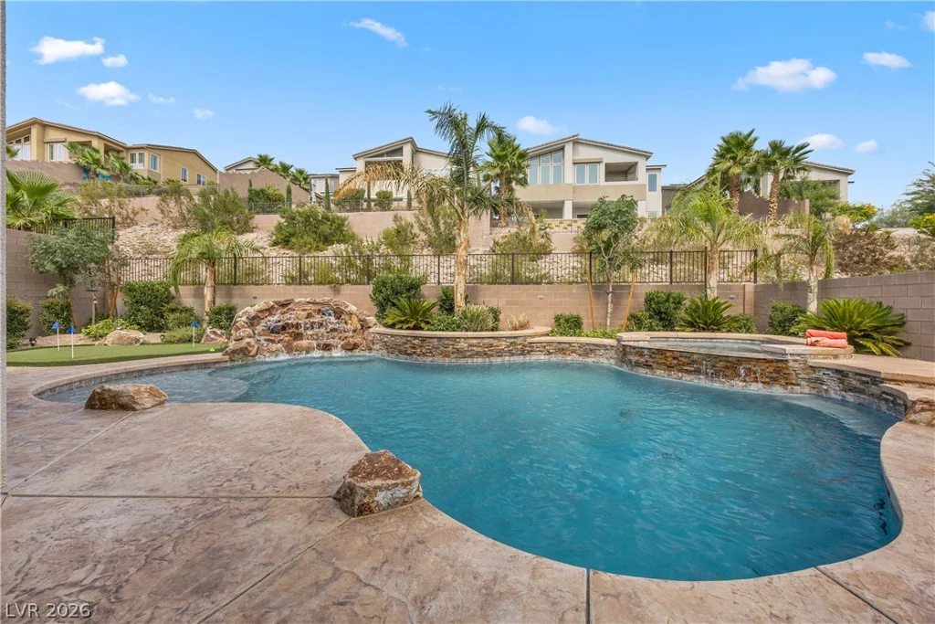 28 Vista Outlook, Henderson, NV 89011
