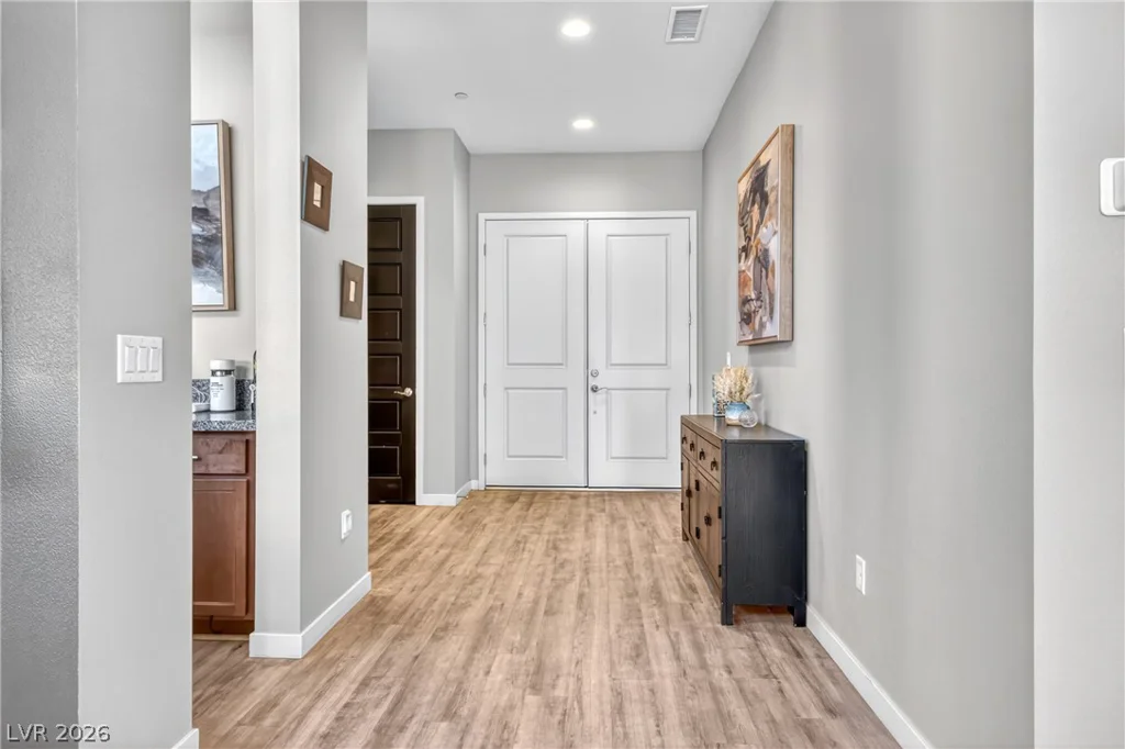 28 Vista Outlook, Henderson, NV 89011