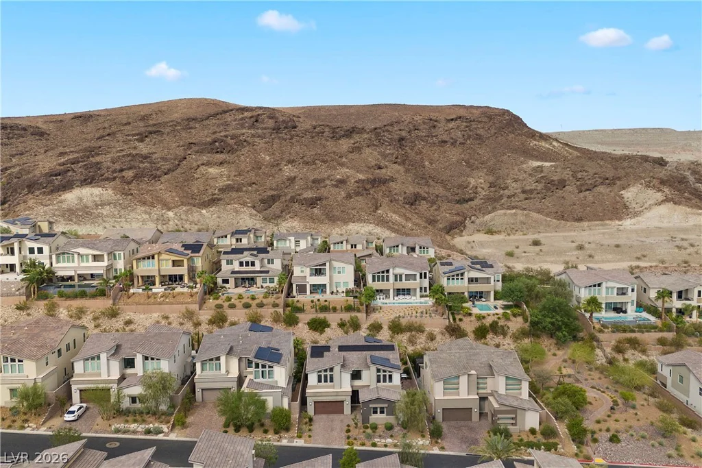 28 Vista Outlook, Henderson, NV 89011
