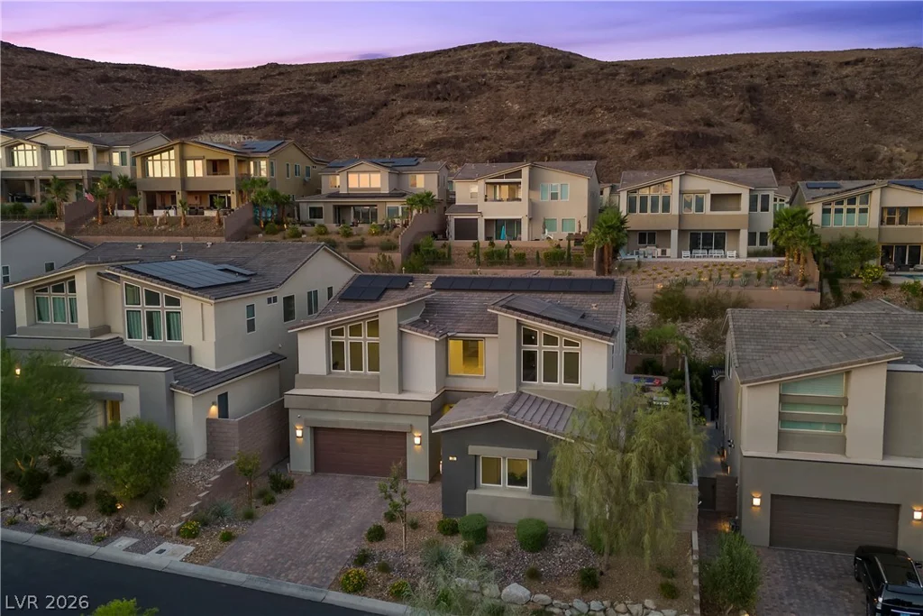 28 Vista Outlook, Henderson, NV 89011