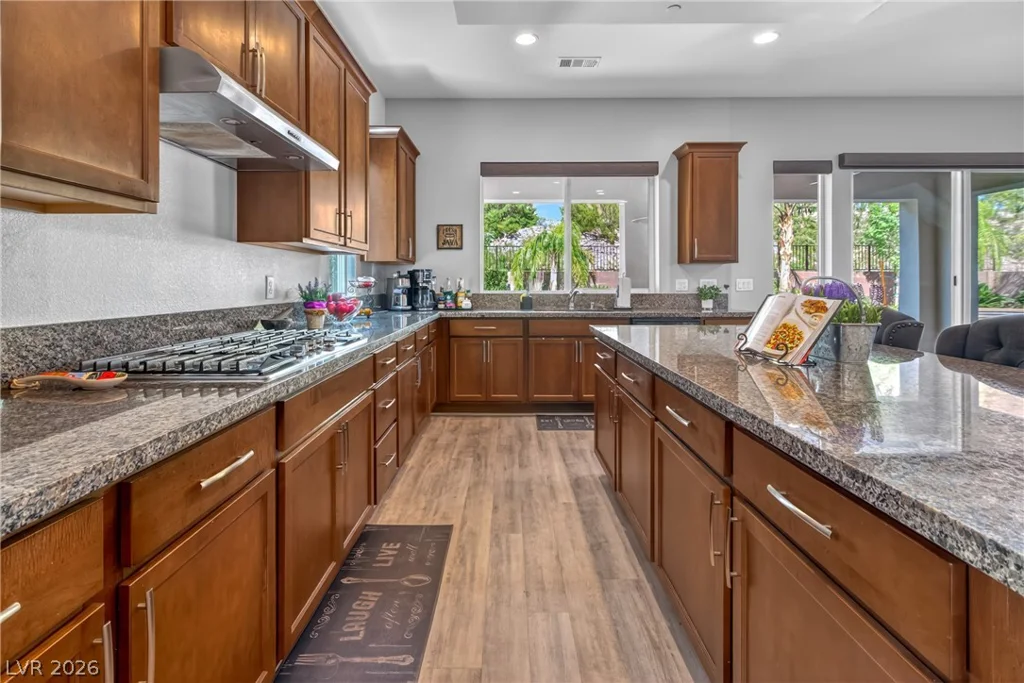 28 Vista Outlook, Henderson, NV 89011